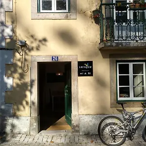 https://moon-house.hotels-lisbon-portugal.com